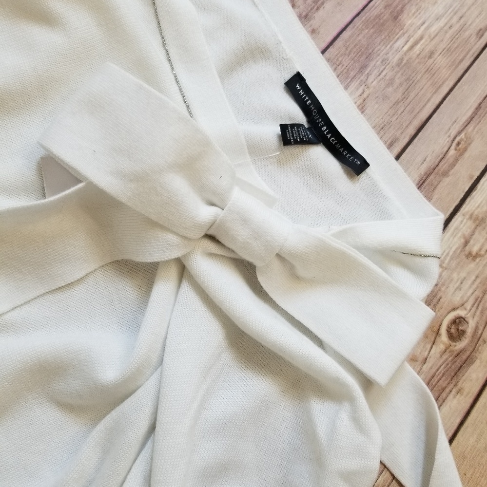 True White Bow Shoulder Sweater 3x BNWT